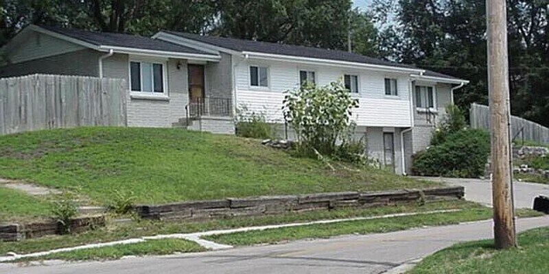 Primary Photo - Bennington Duplex