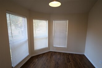 Building Photo - 5042 Oak Stand Ct Building Photo - 5042 Oak Stand Ct