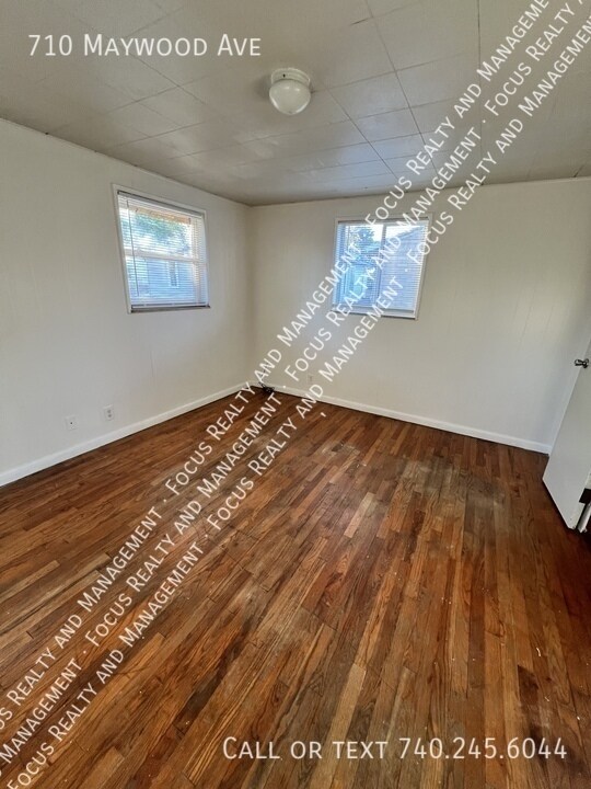 Foto del edificio - 710 Maywood Ave