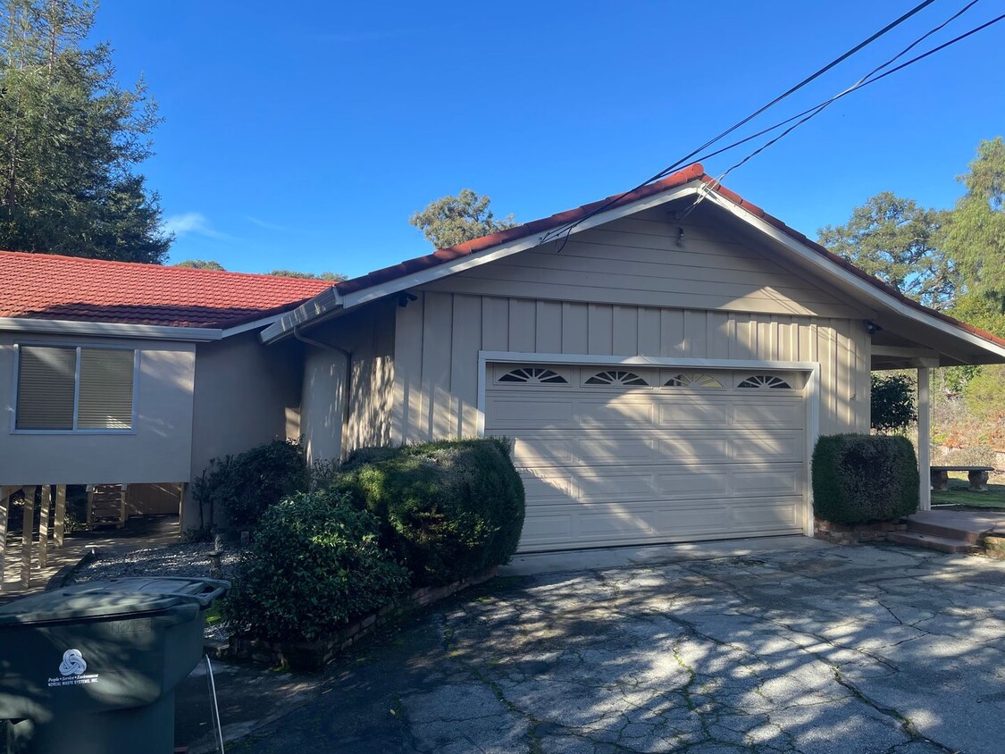 Primary Photo - SAN JOSE - 4 Bed 3 Bath Remodeled East Foo...