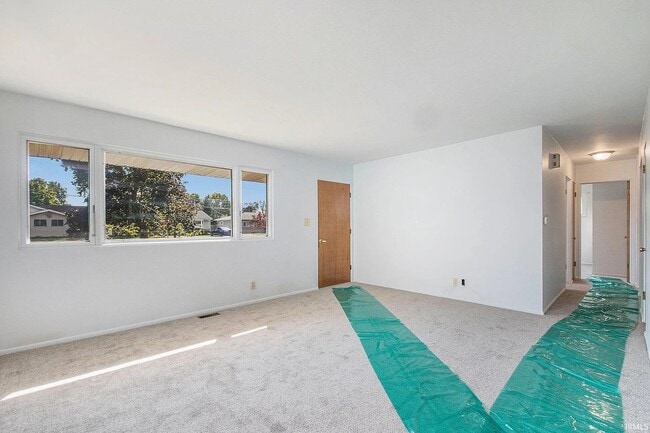 Building Photo - 2715 Edison Rd