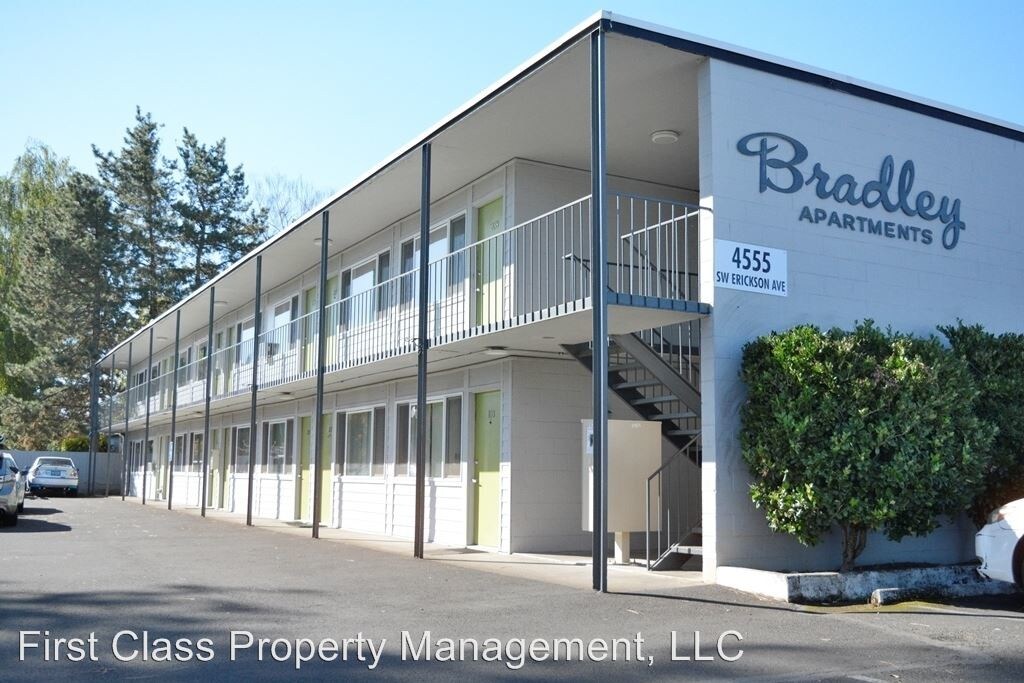 Foto principal - 4555 SW Erickson Ave