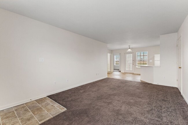 Building Photo - 6010 Castleford Dr