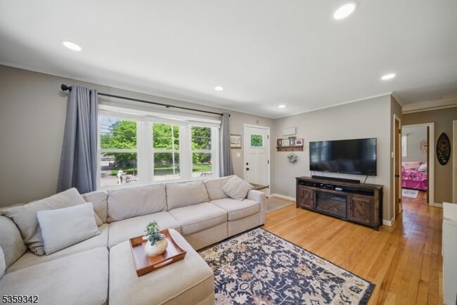 Foto del edificio - 22 Beaver Brook Ln