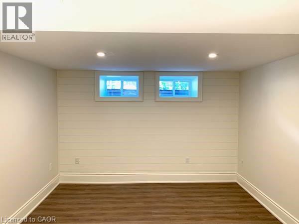 Photo du bâtiment - 806 Duke St