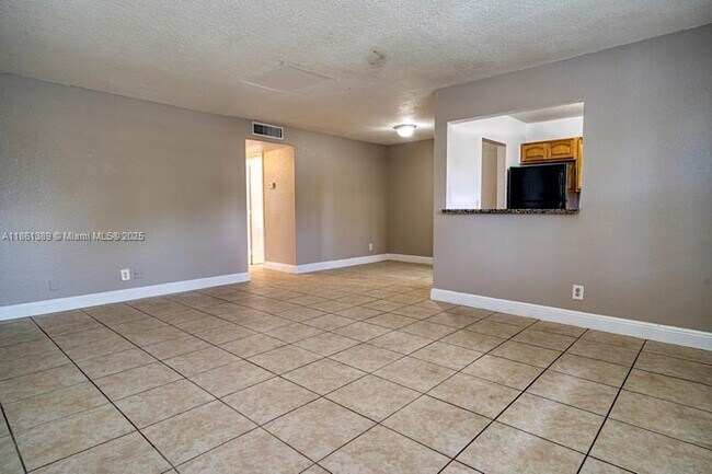 Foto del edificio - 4160 NW 21st St