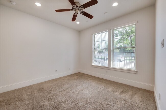 Foto del edificio - 1413 Patterson St