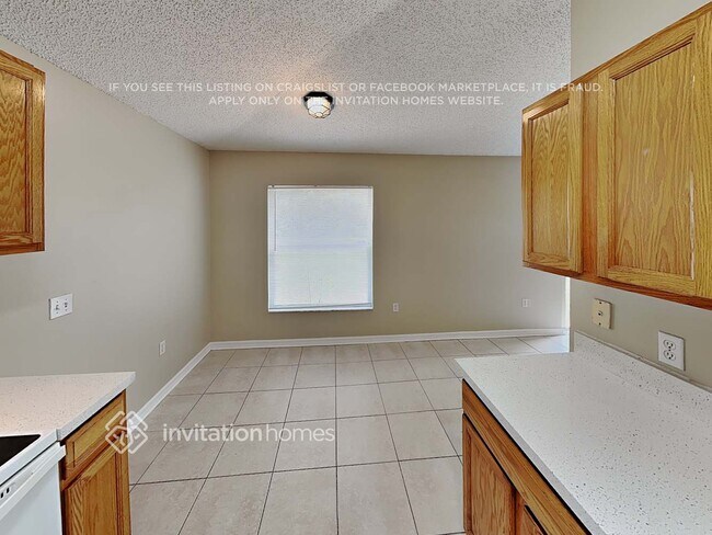 Foto del edificio - 3229 Noah St