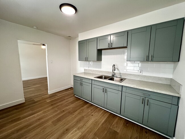 Foto del edificio - 2331 Smythe Ave