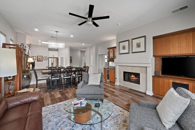 Foto del edificio - 105 N Kavenish Dr