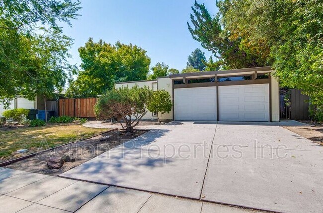 Foto del edificio - 2316 Greer Rd