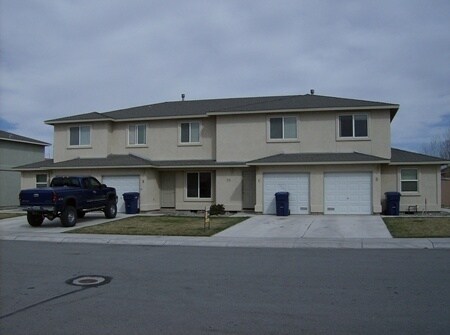 Primary Photo - 725 Starlite Dr