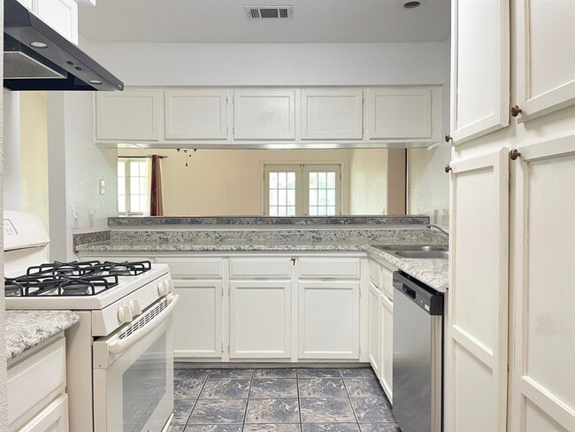 Foto del edificio - 1603 Brook Meadow Dr