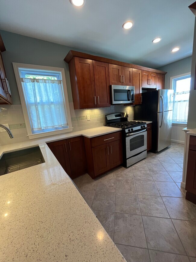 Kitchen - 445 Wood St