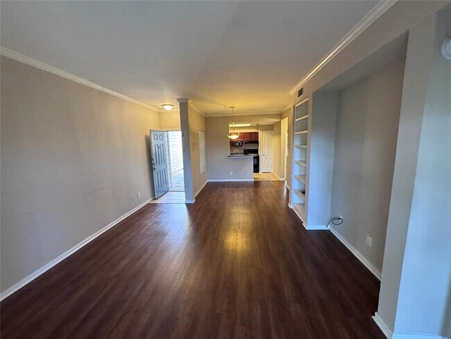 Foto del edificio - 6000 Shepherd Mountain Cove