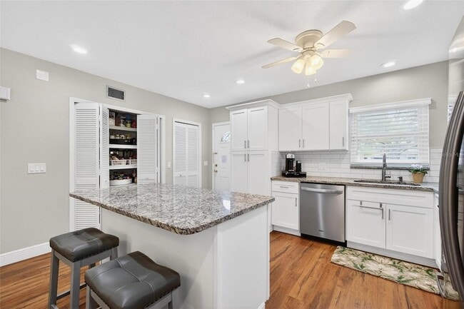 Foto del edificio - 2254 Norwegian Dr