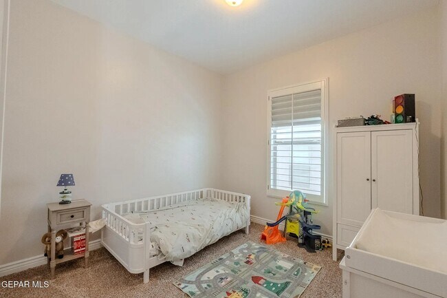 Building Photo - 13364 Emerald Glass Dr