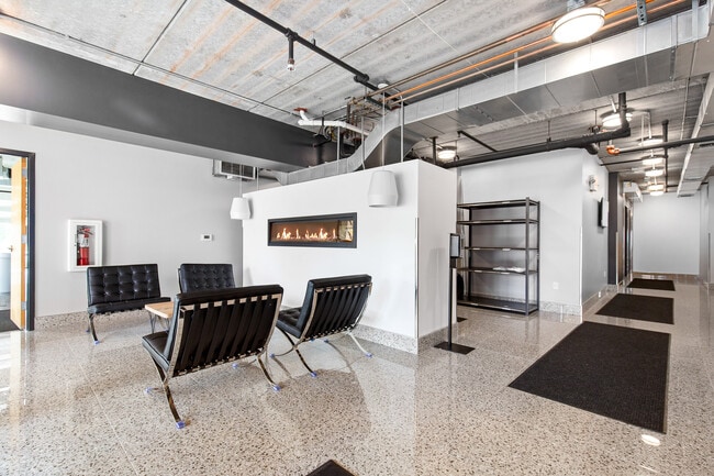 Foto del edificio - 101 Curry Ave