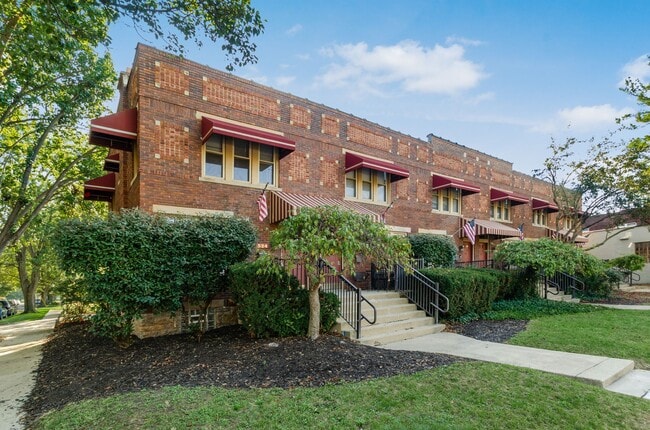 Building Photo - 534 S Drexel Ave