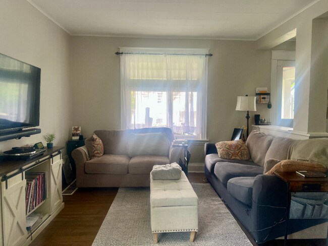 Foto del edificio - 341 Montclair Ave