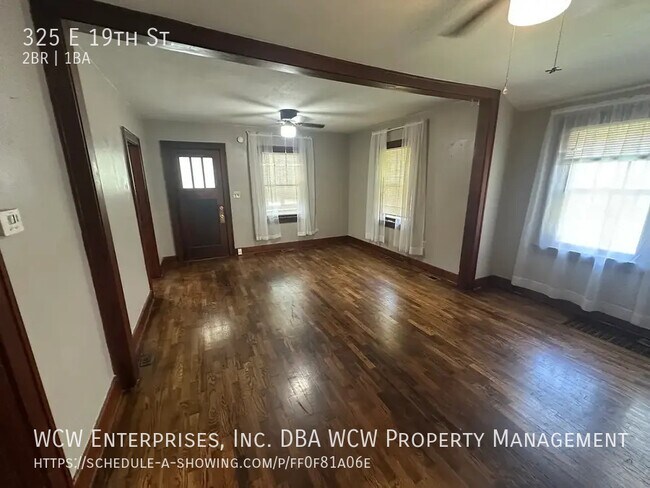 Foto del edificio - 325 E 19th St