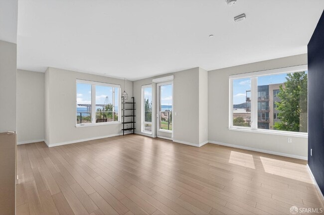 Building Photo - 52 Innes Ct