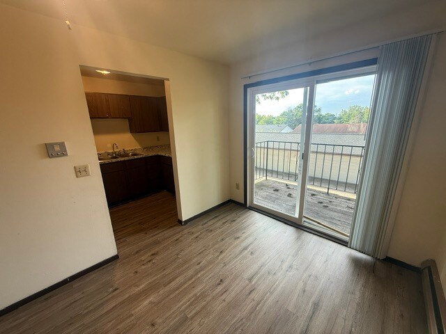 Foto del edificio - 2373 Chalet Gardens Rd