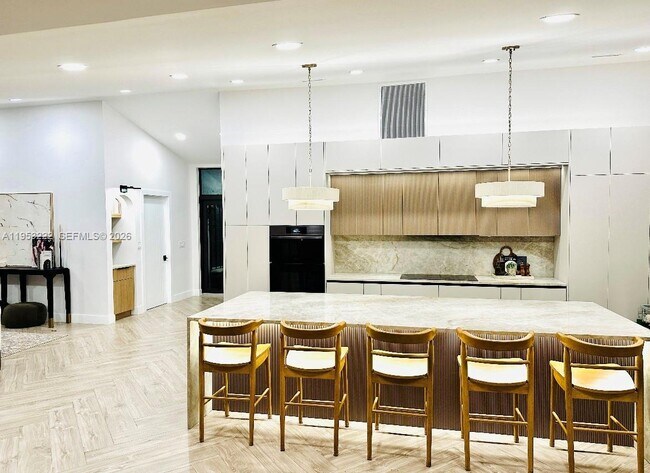 Foto del edificio - 2475 NW 25th St