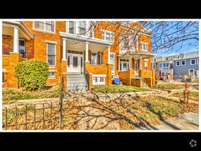 Building Photo - 810 Brooks Ln