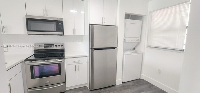 Building Photo - 9830 Nob Hill Ln