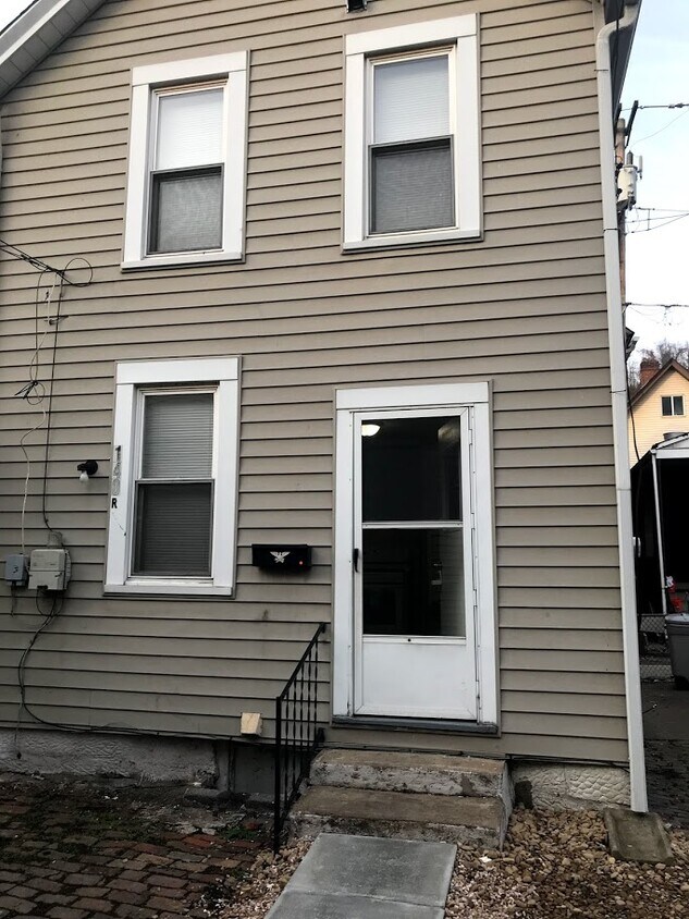 Foto principal - 140 Watkins Ave