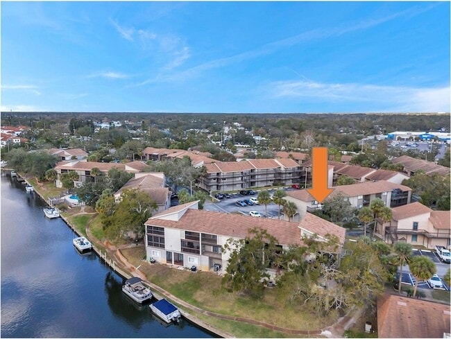 Foto del edificio - 6311 Newtown Cir