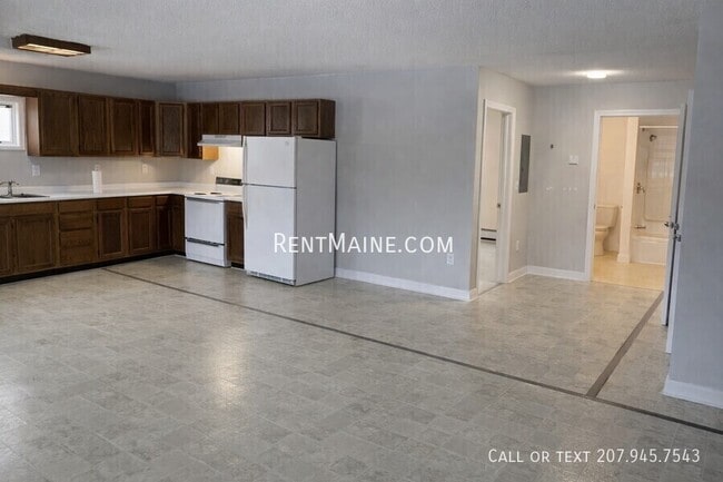 Building Photo - 28 Congress St