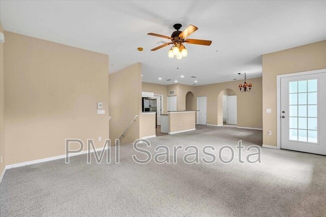 Building Photo - 16455 Gloria Ln