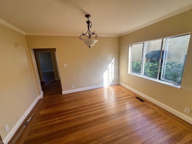 Foto del edificio - Albany 2-Bed Home – Pets Welcome, Garage &...