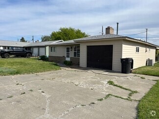 Building Photo - 3208 W Viola Ave