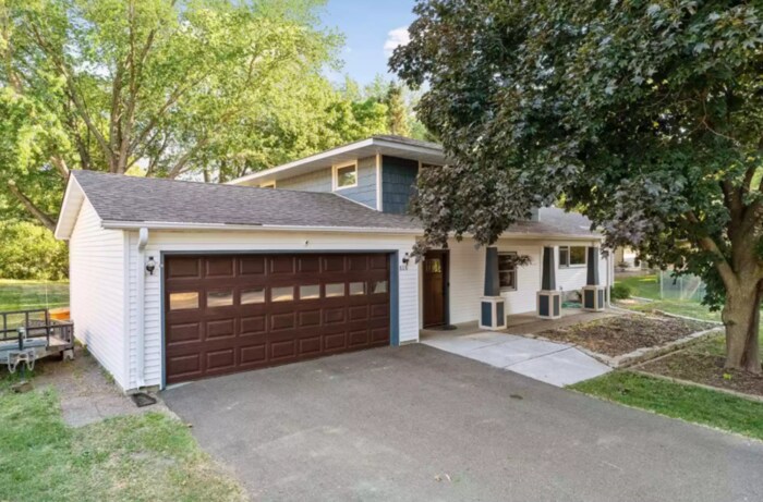 Primary Photo - 808 11Th Avenue SE, Forest Lake, MN, 55025