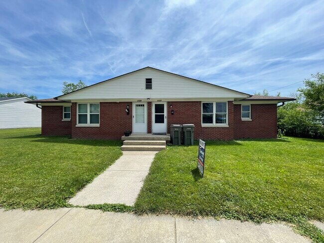 Front Exterior View - 1145 Knox St