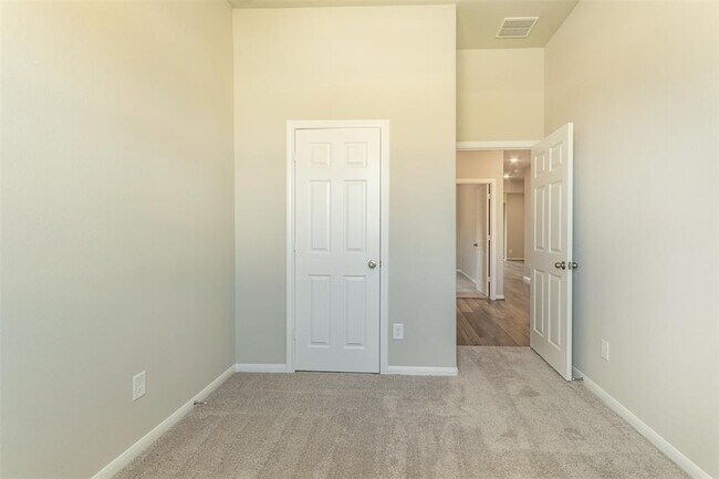 Building Photo - 2431 Solaris Bnd Dr