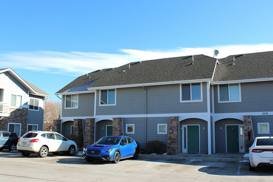 309 Buffalo Dr Unit F, Windsor, CO 80550 Condo for Rent in Windsor