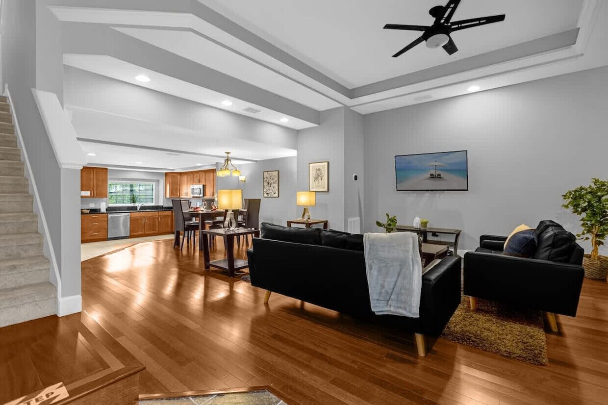 Foto principal - 8543 Kediaman Ave