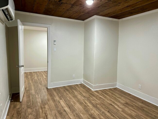 Building Photo - 6833 Avenue C