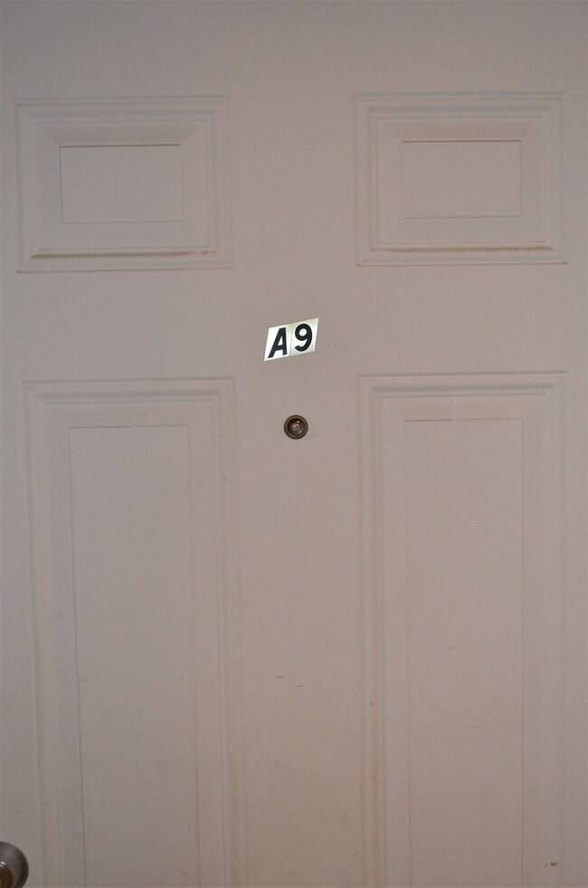 Building Photo - 45 51st St