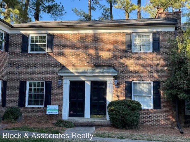 Building Photo - 2 br, 1.5 bath House - 3735 Jamestown Circle