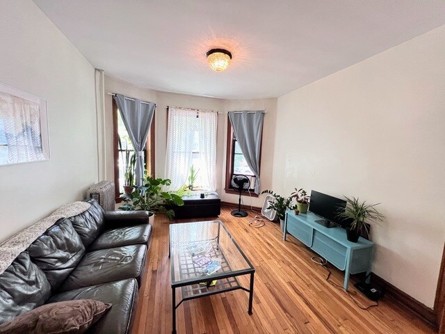 Foto del edificio - 3216 W Altgeld St
