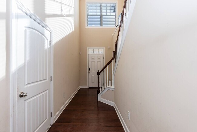 Foto del edificio - Three Bedroom Home!