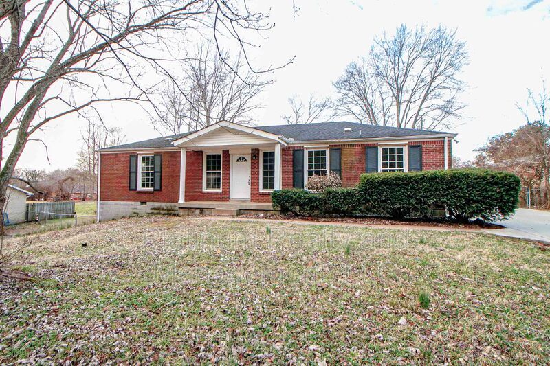 302 Old Dunbar Cave Rd, Clarksville, TN 37043 House Rental in
