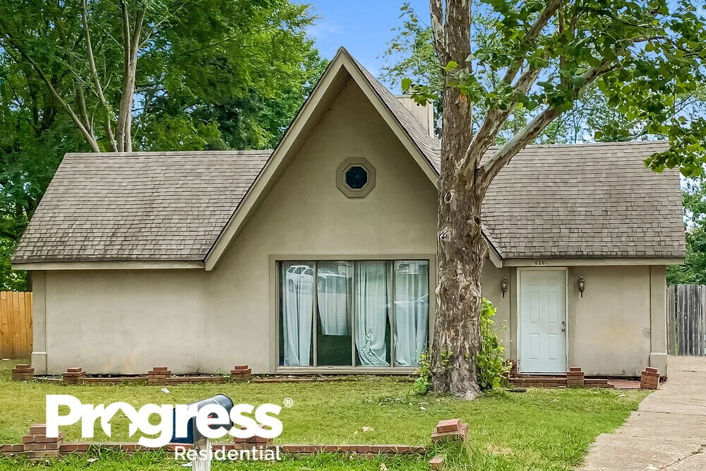 8268 Glenway Cove, Memphis, TN 38016 House Rental in Memphis, TN
