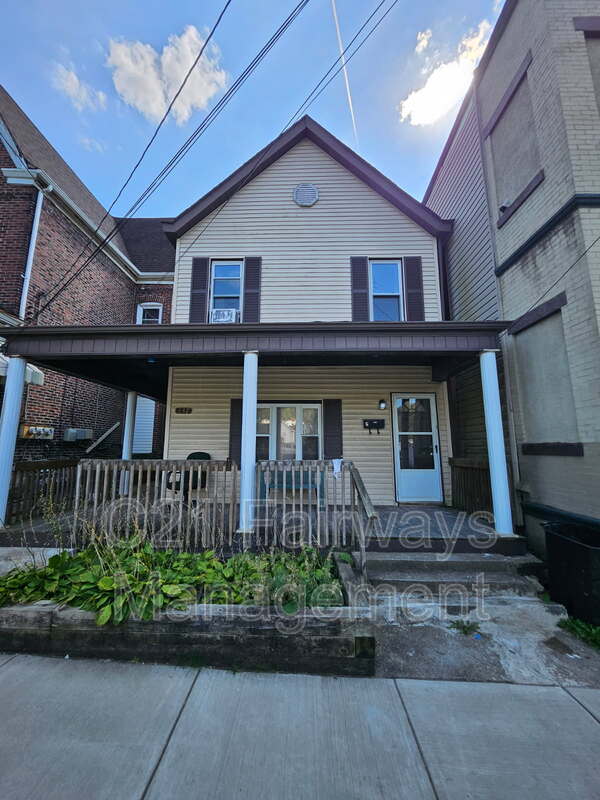 Foto principal - 537 3rd St