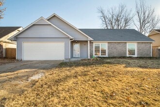 Building Photo - 2823 S 138th E Ave